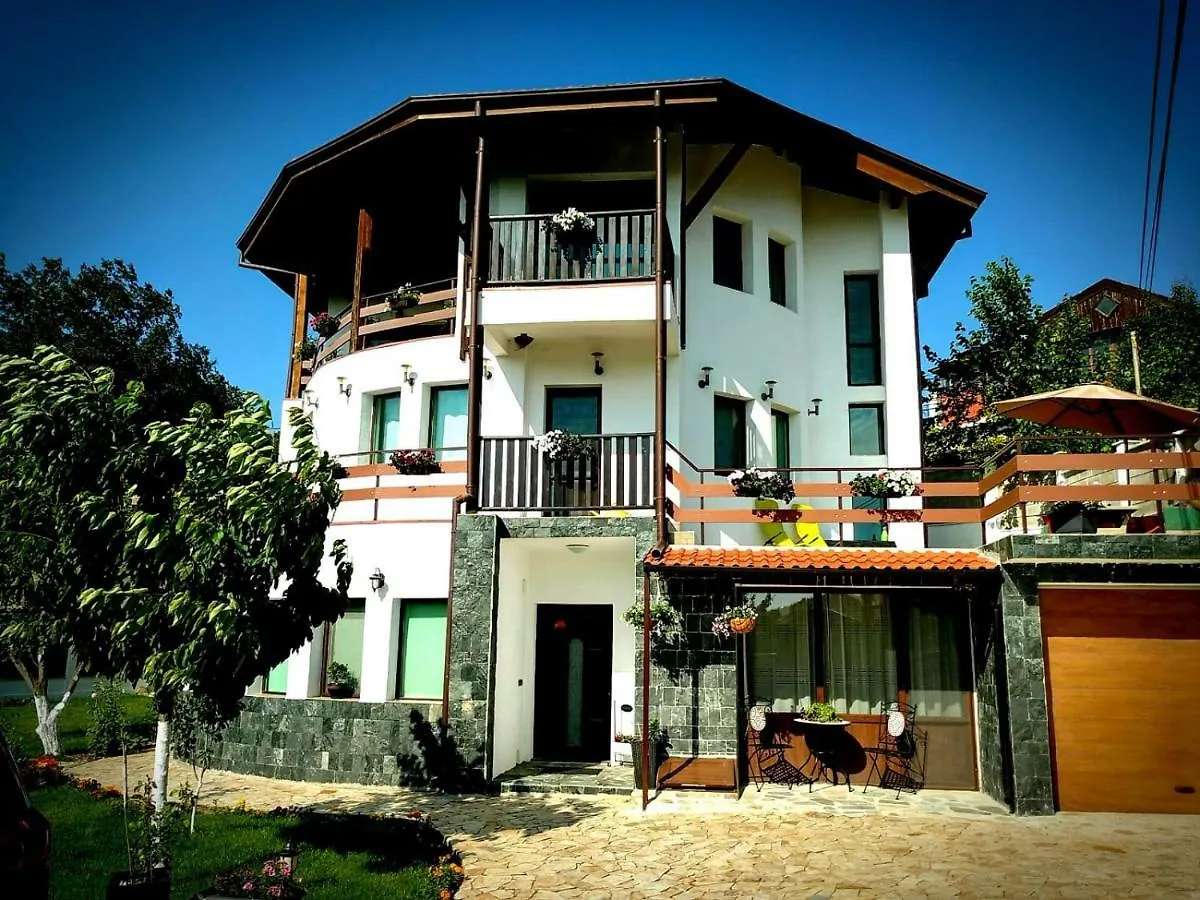 Apartments In Golden Sands Park Near The Sea Varna